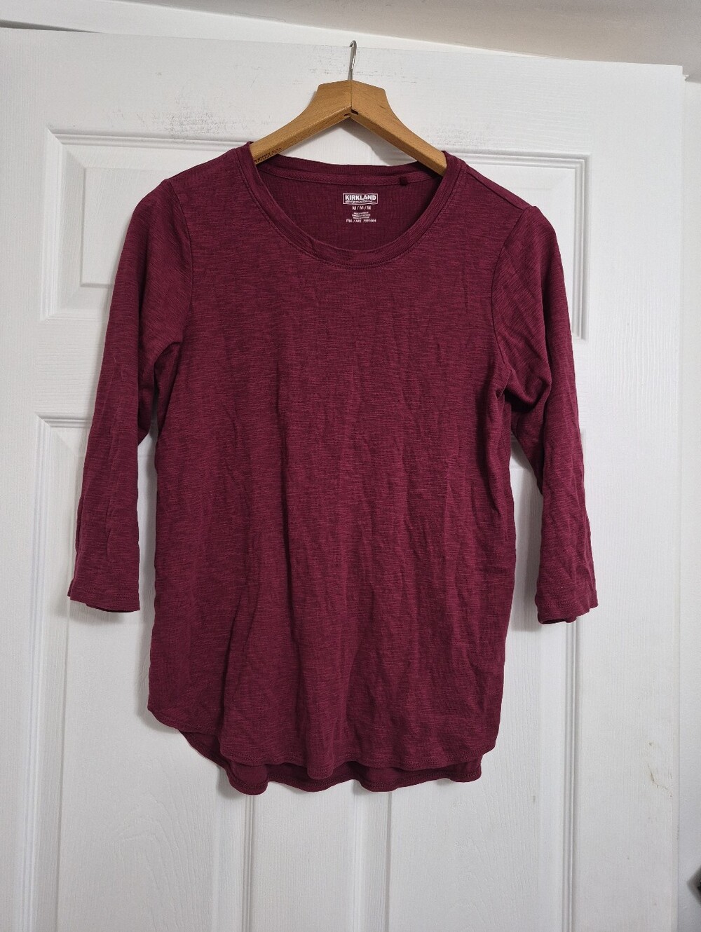 Kirkland Signature Women's Berry Long Sleeve Crewneck Top